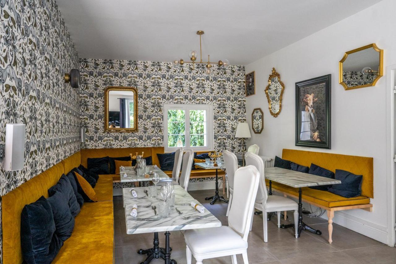Chateau Des Ayes - Chambres & Suites Saint-Étienne-de-Saint-Geoirs Εξωτερικό φωτογραφία