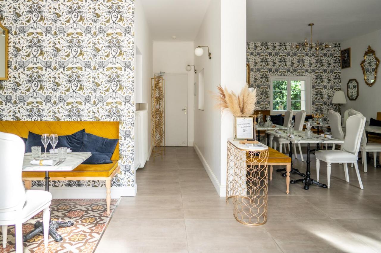 Chateau Des Ayes - Chambres & Suites Saint-Étienne-de-Saint-Geoirs Εξωτερικό φωτογραφία