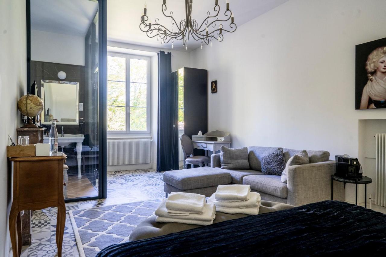 Chateau Des Ayes - Chambres & Suites Saint-Étienne-de-Saint-Geoirs Εξωτερικό φωτογραφία
