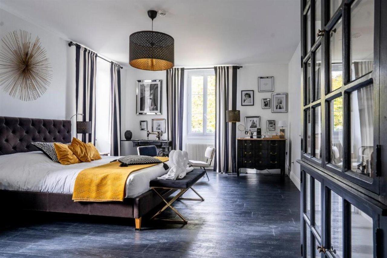 Chateau Des Ayes - Chambres & Suites Saint-Étienne-de-Saint-Geoirs Εξωτερικό φωτογραφία